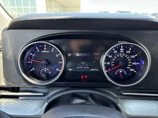 Kia Carnival 2024 LX 4 puertas Mini-Van