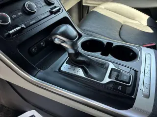Kia Carnival 2024 LX 4 puertas Mini-Van