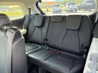 Kia Carnival 2024 LX 4 puertas Mini-Van