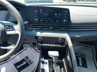 Hyundai ELANTRA 2026 SEL Sport Sedán 4 puertas