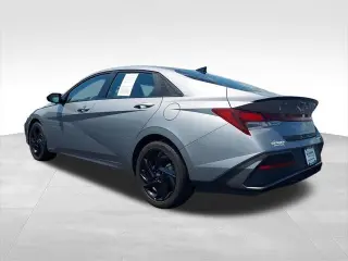 Hyundai ELANTRA 2026 SEL Sport Sedán 4 puertas