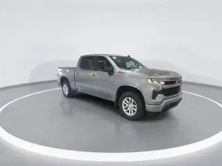 Chevrolet Silverado 1500 2023 4x4 RST 4p Camión Cabina Completa 5.8 pies CB