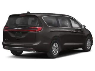 Chrysler Pacifica 2023 Touring L 4p Minivan