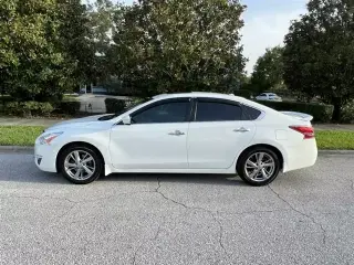 2015 Nissan Altima SV