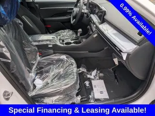 Sedán Hyundai SONATA 2026 SE de 4 puertas