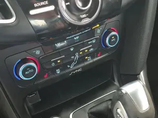 Ford Focus 2015 Titanium Sedán 4 puertas