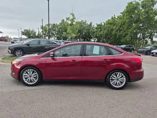 Ford Focus 2015 Titanium Sedán 4 puertas
