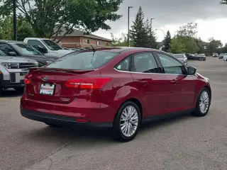 Ford Focus 2015 Titanium Sedán 4 puertas