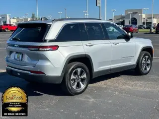 Jeep Grand Cherokee 2023 4x4 30th Anniversary 4xe SUV de 4 puertas