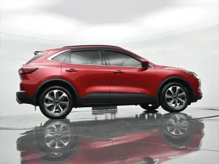 Ford Escape 2023 AWD Platinum 4p SUV