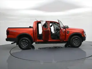 Ford Ranger 2024 4x4 XLT 4p SuperCrew 5.0 ft. CA