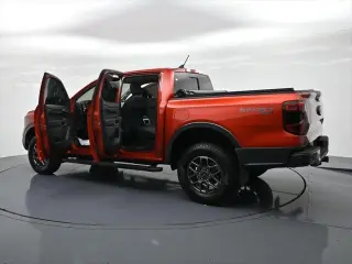 Ford Ranger 2024 4x4 XLT 4p SuperCrew 5.0 ft. CA