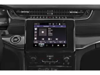 Jeep Grand Cherokee L 2023 4x4 Summit SUV de 4 puertas
