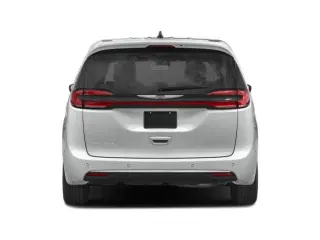 Chrysler Pacifica 2024 Touring L, minivan de 4 puertas