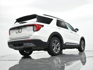 Ford Explorer 2025 AWD Active SUV de 4 puertas