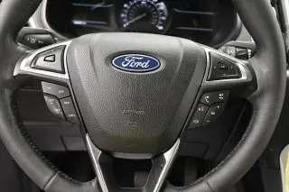 Ford Edge 2022 AWD Titanium 4 puertas Crossover