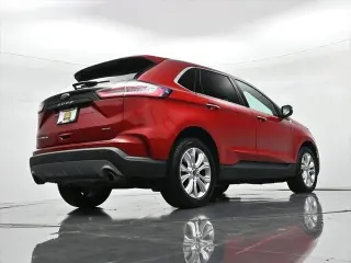 Ford Edge 2022 AWD Titanium 4 puertas Crossover