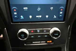 Ford Edge 2024 AWD Titanium 4 puertas SUV
