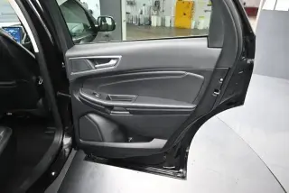 Ford Edge 2024 AWD Titanium 4 puertas SUV