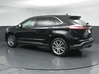 Ford Edge 2024 AWD Titanium 4 puertas SUV