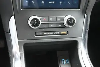 Ford Edge 2024 AWD Titanium 4 puertas SUV