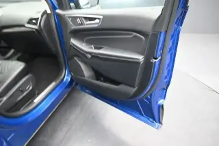 Ford Edge 2024 AWD Titanium 4 puertas SUV