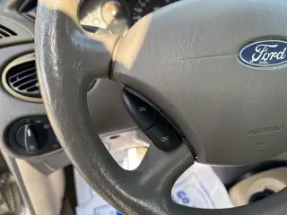 Ford Focus 2004 SE Sedán 4 puertas