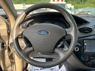 Ford Focus 2004 SE Sedán 4 puertas
