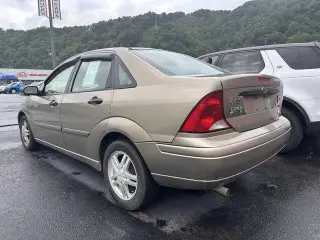 Ford Focus 2004 SE Sedán 4 puertas