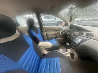 Ford Focus 2004 SE Sedán 4 puertas
