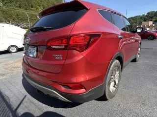 Hyundai SANTA FE Sport 2017 AWD 2.4L 4p SUV