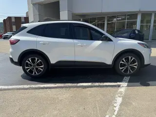 Ford Escape 2022 AWD SEL 4p SUV