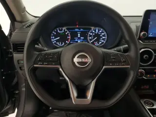 Nissan Sentra 2024 SV Sedán de 4 puertas