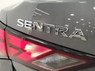 Nissan Sentra 2024 SV Sedán de 4 puertas