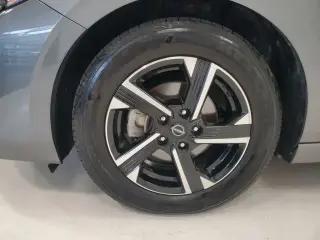 Nissan Sentra 2024 SV Sedán de 4 puertas