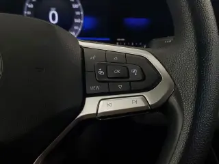Volkswagen Taos 2022 S 4p SUV