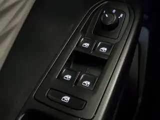Volkswagen Taos 2022 S 4p SUV