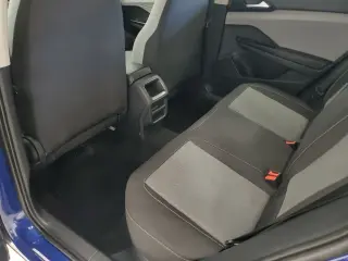 Volkswagen Taos 2022 S 4p SUV