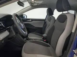 Volkswagen Taos 2022 S 4p SUV