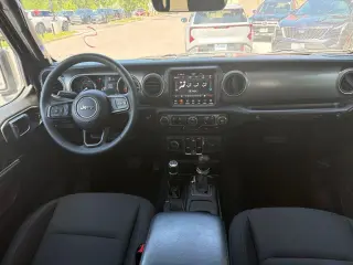 Jeep Wrangler 2023 4x4 Willys 4xe 4p SUV