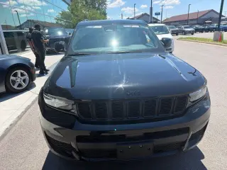Jeep Grand Cherokee L 2023 4x4 Altitude 4p SUV