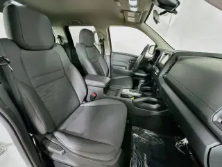Nissan Frontier 2022 4x2 S 4 puertas Cabina de tripulación 5 pies SB