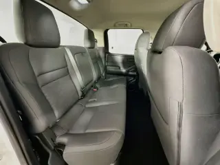 Nissan Frontier 2022 4x2 S 4 puertas Cabina de tripulación 5 pies SB