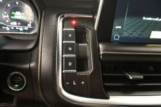 GMC Yukon 2023 4x4 SLT SUV de 4 puertas