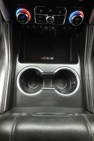 GMC Yukon 2023 4x4 SLT SUV de 4 puertas