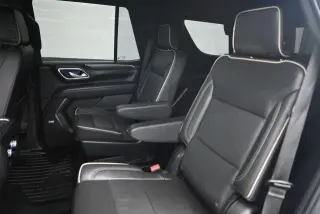 GMC Yukon 2023 4x4 SLT SUV de 4 puertas