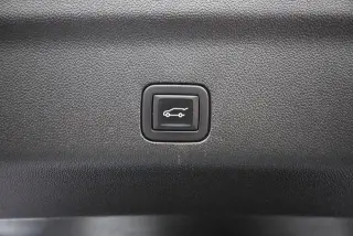 GMC Yukon 2023 4x4 SLT SUV de 4 puertas