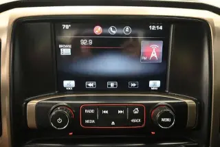GMC Sierra 2500HD 2015 4x4 Denali 4p Cabadilla Crew Cab SB