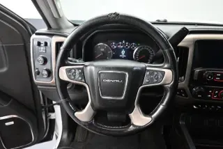 GMC Sierra 2500HD 2015 4x4 Denali 4p Cabadilla Crew Cab SB