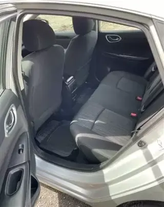 Sentra SV -- 2018 --- NISSAN